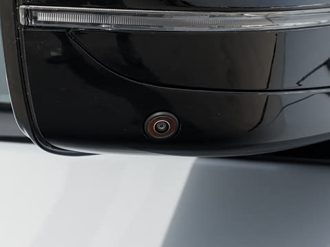 2026�� 430i M�˶���ҹ��װ