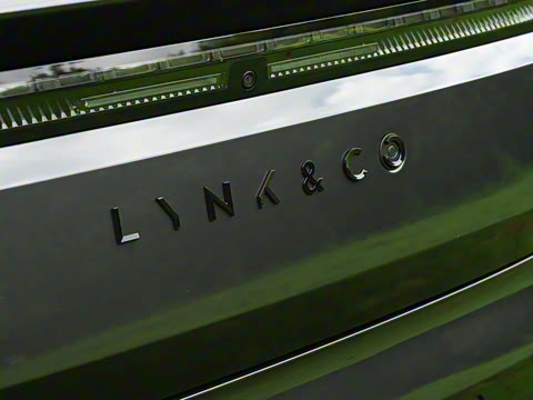 2025�� 240����Ultra