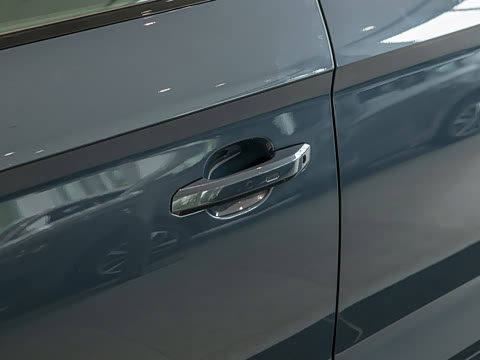 2026�� 45�����ذ� 40 TFSI ʱ�ж�����