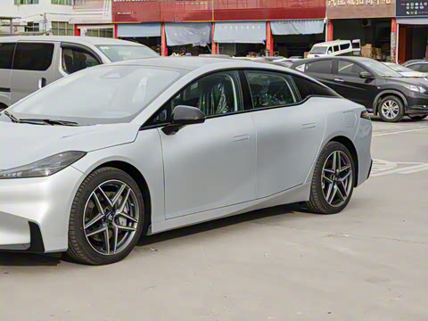 2025�� 630 Lite��