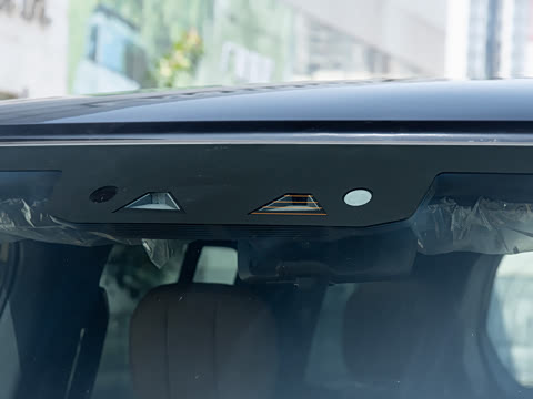 2026�� 110 3.0T X-Dynamic HSE