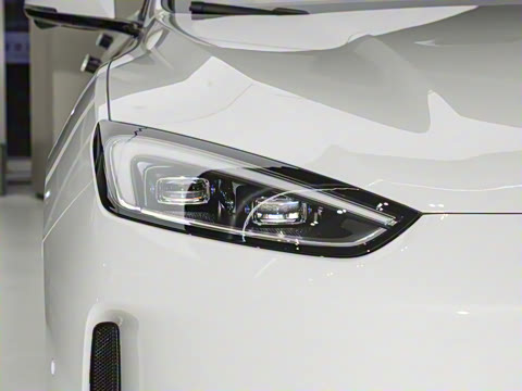 2025�� ����   Ultra ������