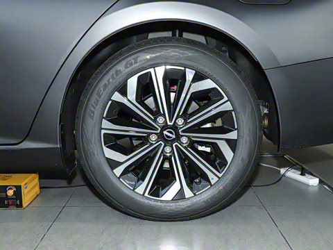 2026�� �������� 2.0L �����ʰ�