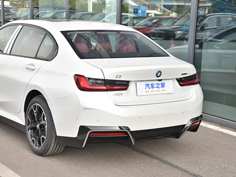 2026�� �Ŀ� eDrive 40 L ��ҹ��װ