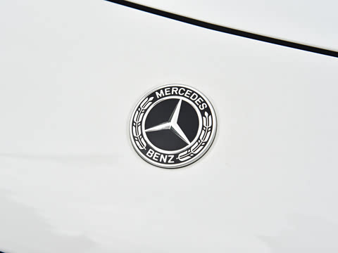 2026�� �Ŀ� C 260 L �ҹ�˶���