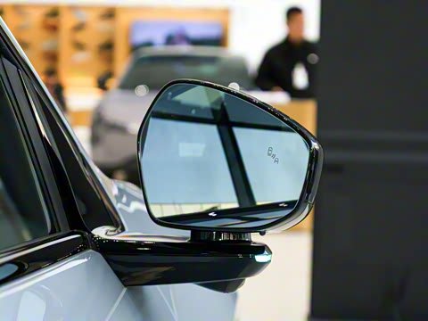 2026�� ���� 702 Max �콢��