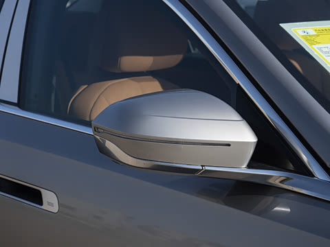 2026�� 735Li ������װ