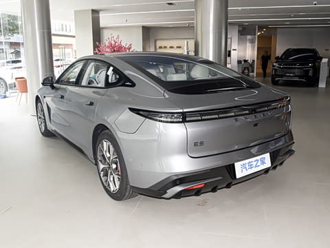 2027�� ���� 302 Max�����״��