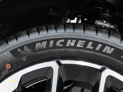 2026�� ���� 702 Max �콢��