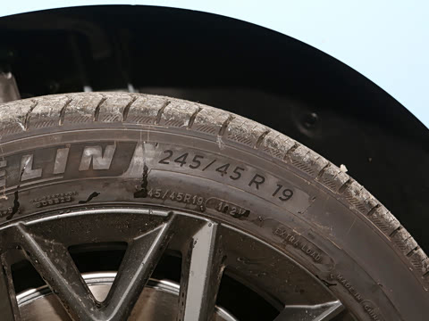 2025�� EV 701KM�����״�������