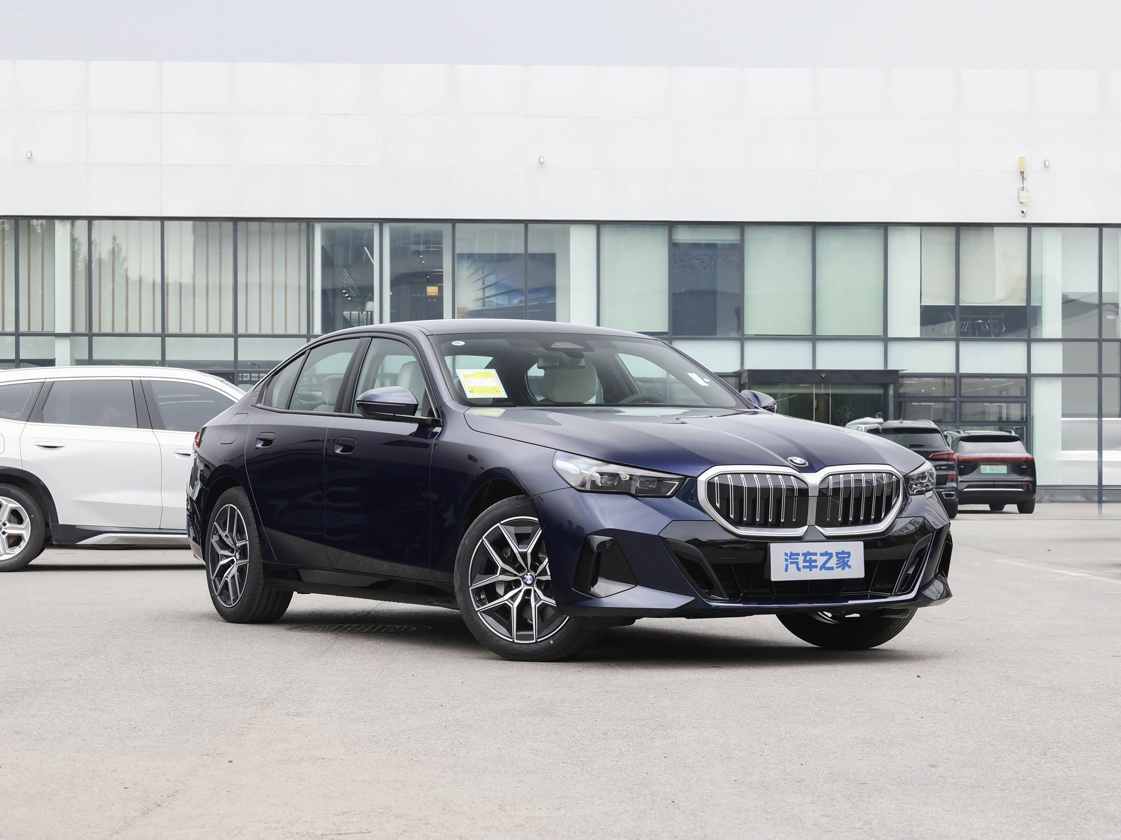BMW 5 Series, миниатюра 3