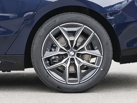 2026�� 530i ������ M�˶���װ