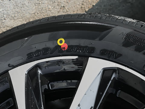 2026�� 1.8L ˫�� ��Ӣ��