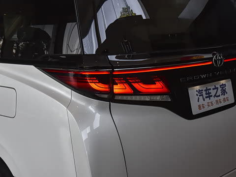 2025�� �ʹ� ˫�� 2.5L ī���