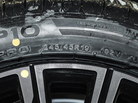 2026�� 225km EM-i Զ�����ǺӰ�