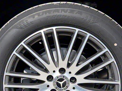 2026�� GLC 300 L 4MATIC ������ 5��