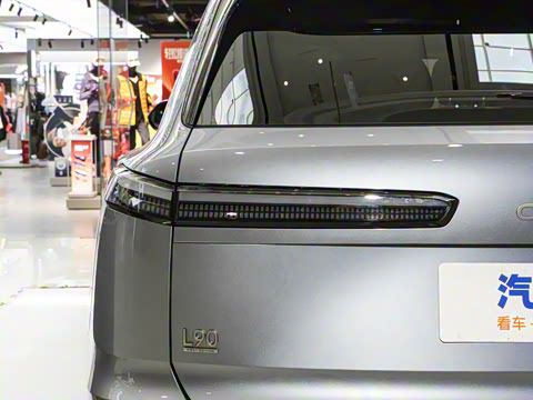 2025�� Pro ������