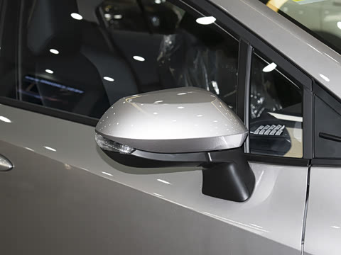 2026�� 1.8L ˫�� �ȷ��