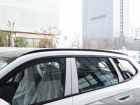 2026�� xDrive25Li M�˶���ҹ��װ