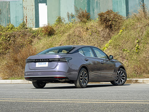 2026�� �������� 2.0L �����ʰ�