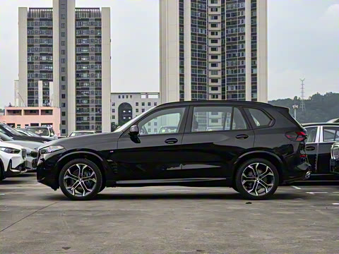 2025�� xDrive 40Li ������M�˶���ҹ��װ