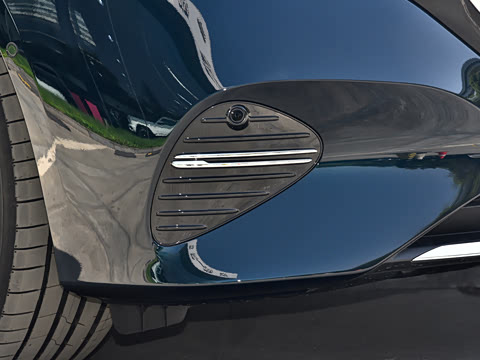 2026�� �Ŀ� E 300 L ������