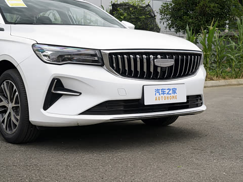 2027�� ���� 1.5L CVT������