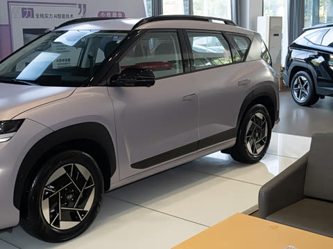 2025�� ����SMART�� 64.2kWh