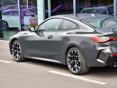 2026�� 430i M�˶���ҹ��װ