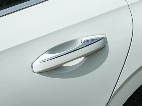 2026�� EM-i 235km ̽��+��