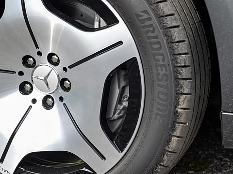 2025�� �Ŀ� S 480 4MATIC