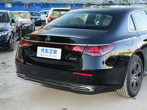 2026�� E 260 L �����