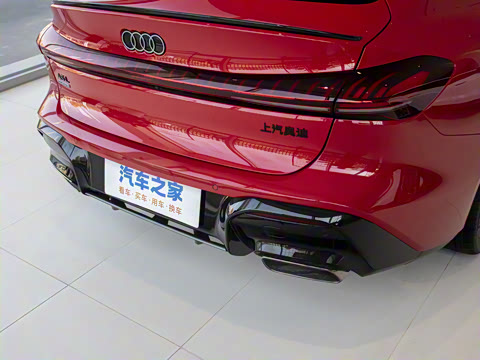 2026�� TFSI quattro 150kW �����޶���