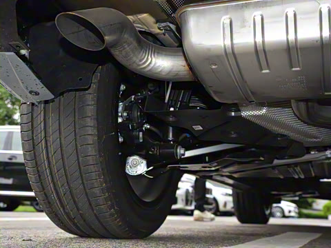 2025�� sDrive25i M�˶���װ