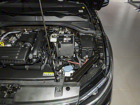 2025�� �Ŀ� 200TSI DSG����PRO��