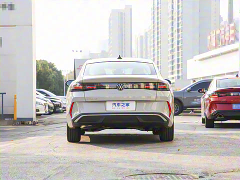 2026�� ���L 300TSI �趯��