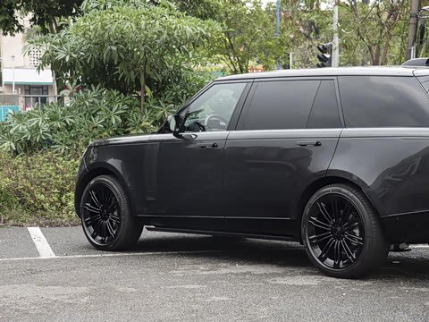 2026�� 3.0 L6 400PS AB�����