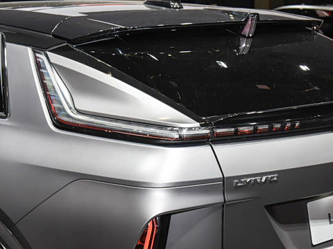 2025�� LYRIQ-V