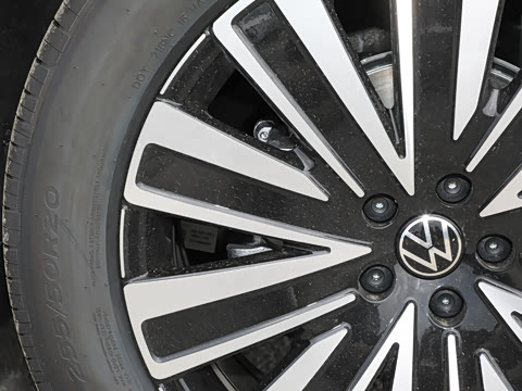 2025��  330TSI ����Ѳ�� ������