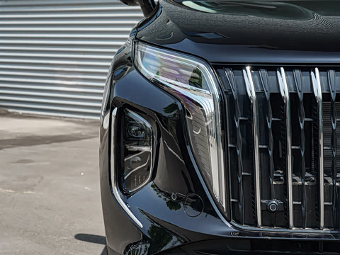 2025�� �Ŀ�  2.0T PHEV ����200��������� 7��
