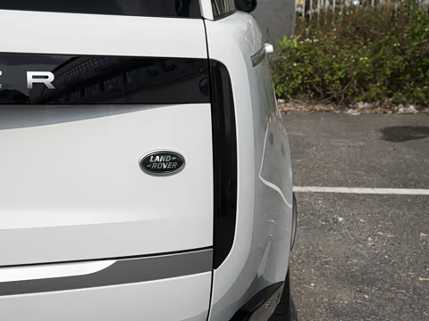 2026�� 3.0 L6 400PS AB�����