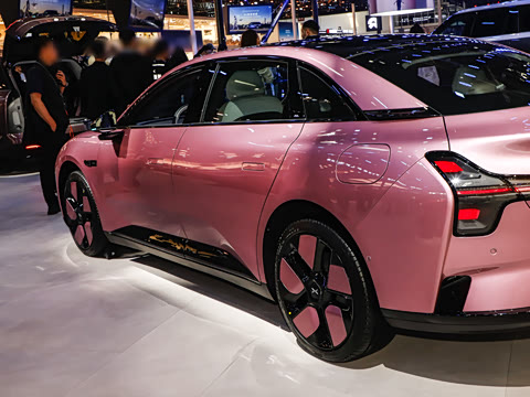 2026�� 610 �������� Max