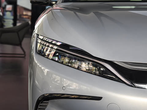 2026�� EV �Ǽݰ� 705KM����������