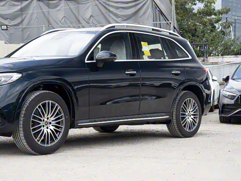 2026�� GLC 300 L 4MATIC ������ 5��