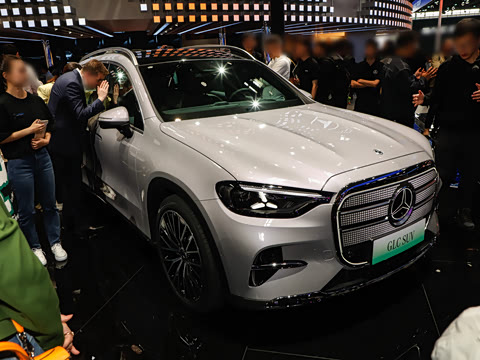 2026�� ����� 350 L 4MATIC