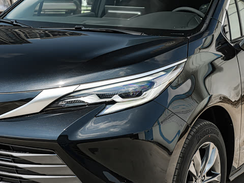 2027�� 2.5L ˫������������