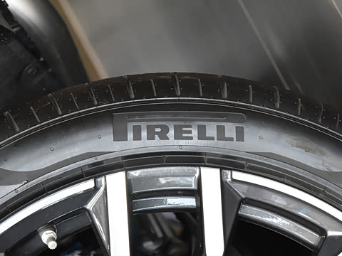 2025�� xDrive 40Li M�˶���ҹ��װ