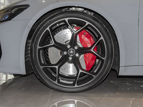 2025��  RS 6 4.0T Avant performance