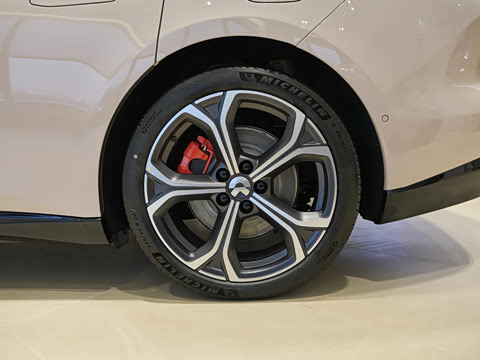 2026�� 100kWh Touring