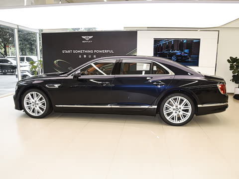 2026�� 4.0T V8 ��׼��